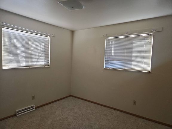 4th image of 502 Yale Pl #1