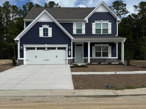 4049 Farmfield Drive, Navassa, NC 28451