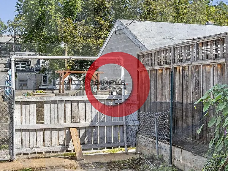 1247 Cotton St — Photo 16