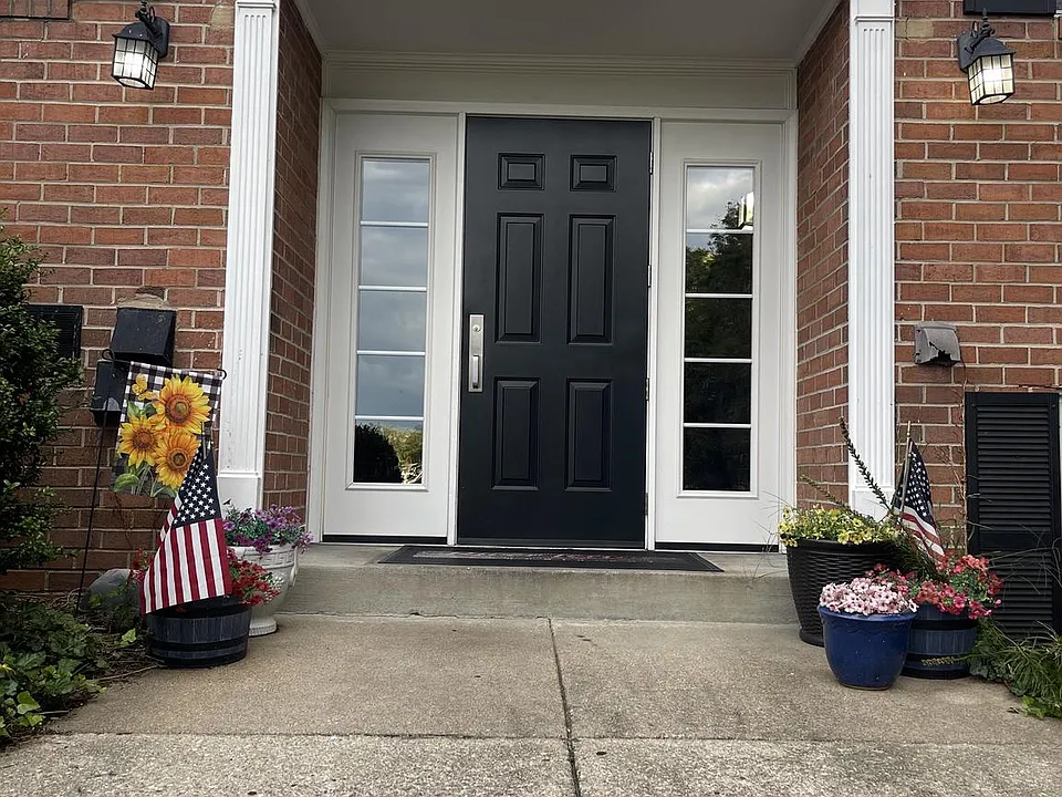 1543 Colonial Dr #204