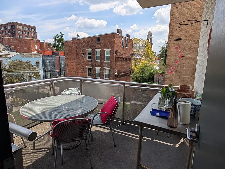 1332 Broadway St — Photo 14