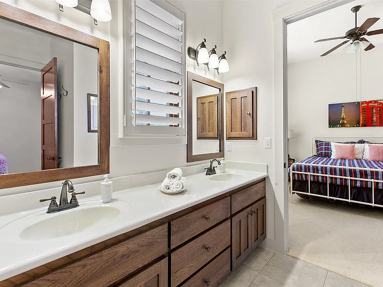 2516 Tom Miller St — Photo 20