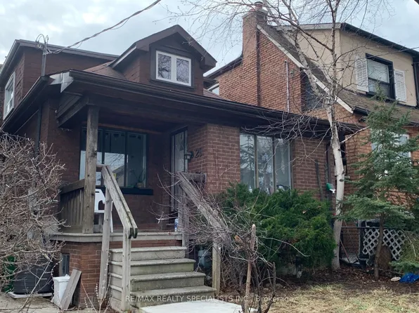 29 Goodwood Ave, Toronto, ON M6E 1J1