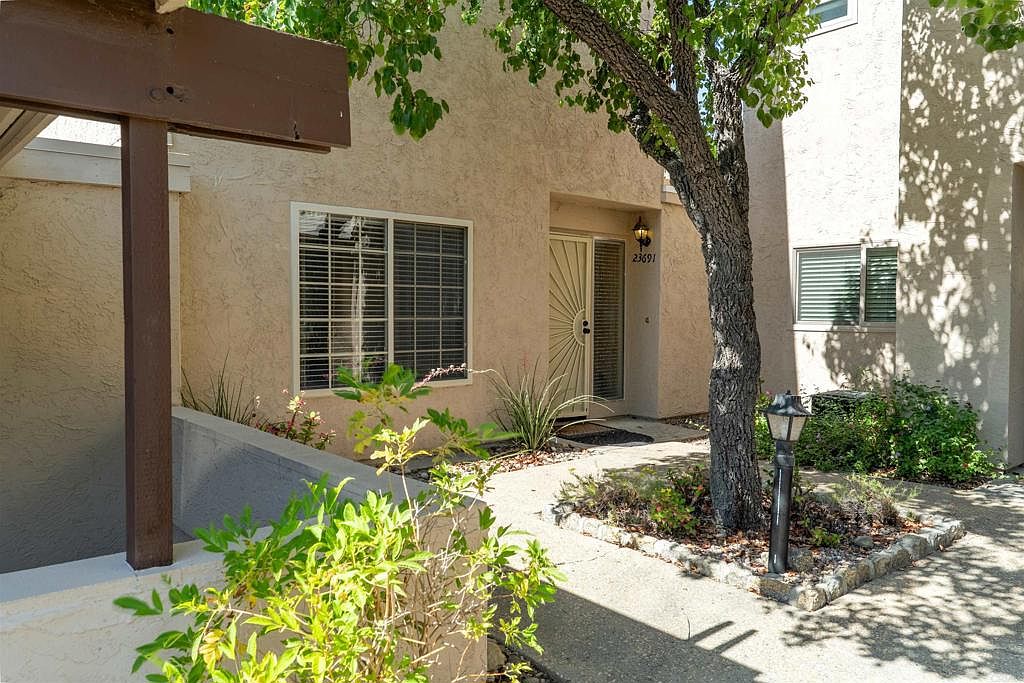 23691 Country Villa Rd