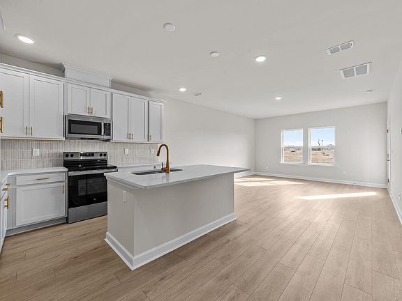 7th image of this home