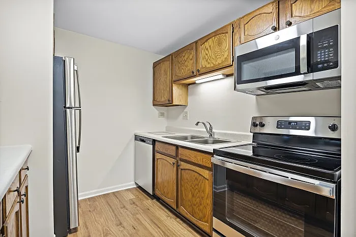 Fox Grove Apartments, LLC — Photo 14