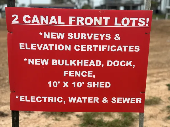 2410 & 2411 Gulfview Dr, Bay City, TX 77414