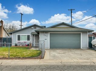 300 Quadra Ave, Rio Linda, CA 95673