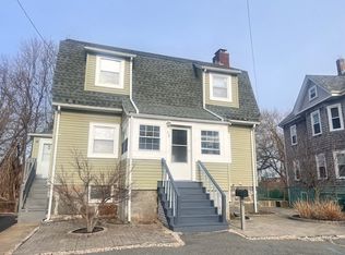 26 Lawrence St, Quincy, MA 02169