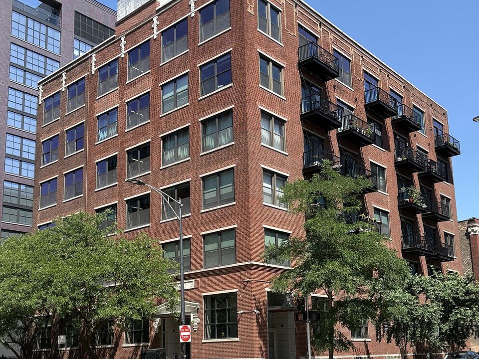 1st image of 106 N Aberdeen St Unit 3G
