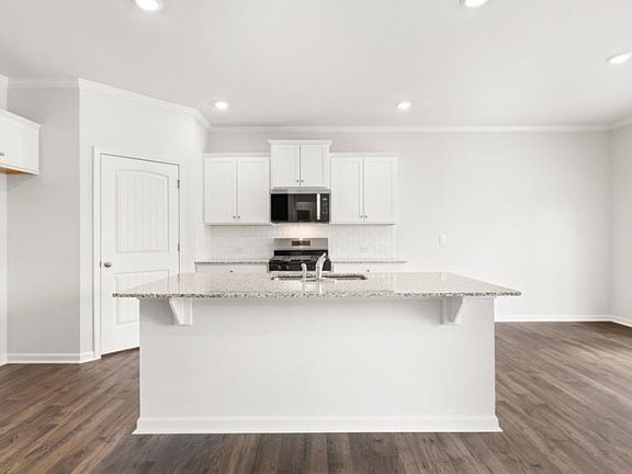 7th image of this home