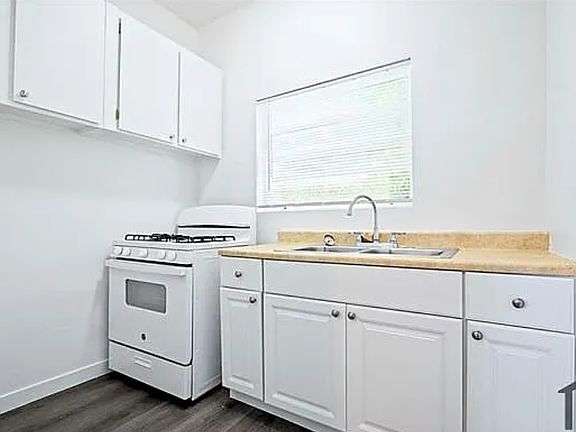 2nd image of 1318 S Pacific Ave #16