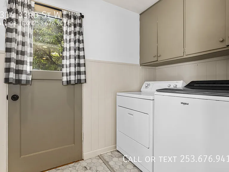 8314 33rd St W — Photo 16
