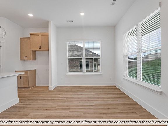 7th image of this home