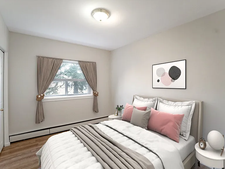 655 Mohawk Rd E — Photo 9
