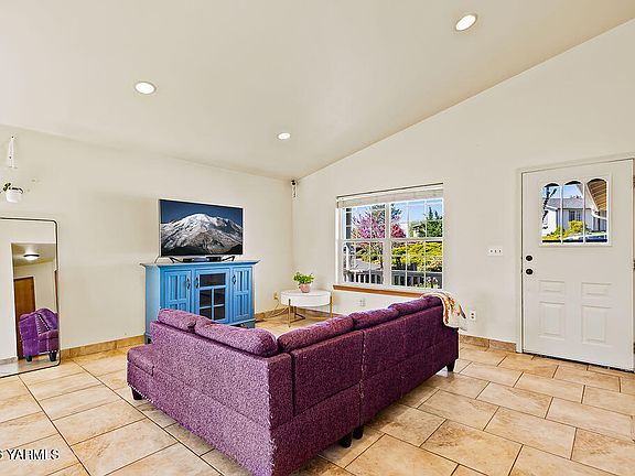 3rd image of 603 Westwind Dr