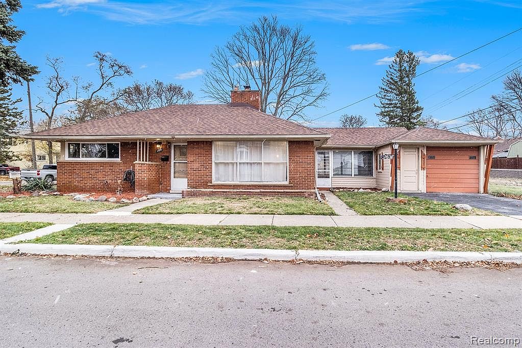 109 4th St SE, Wyandotte, MI 48192 Zillow