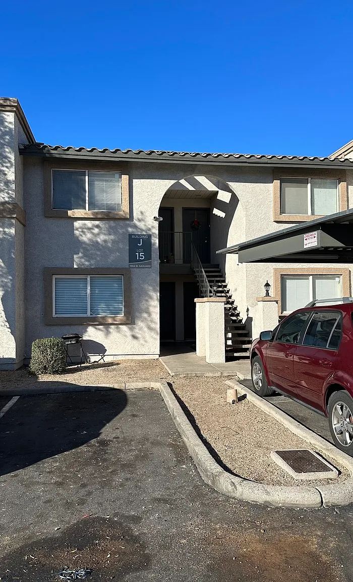 2 bed, 2.0 bath, $995 — Photo 1