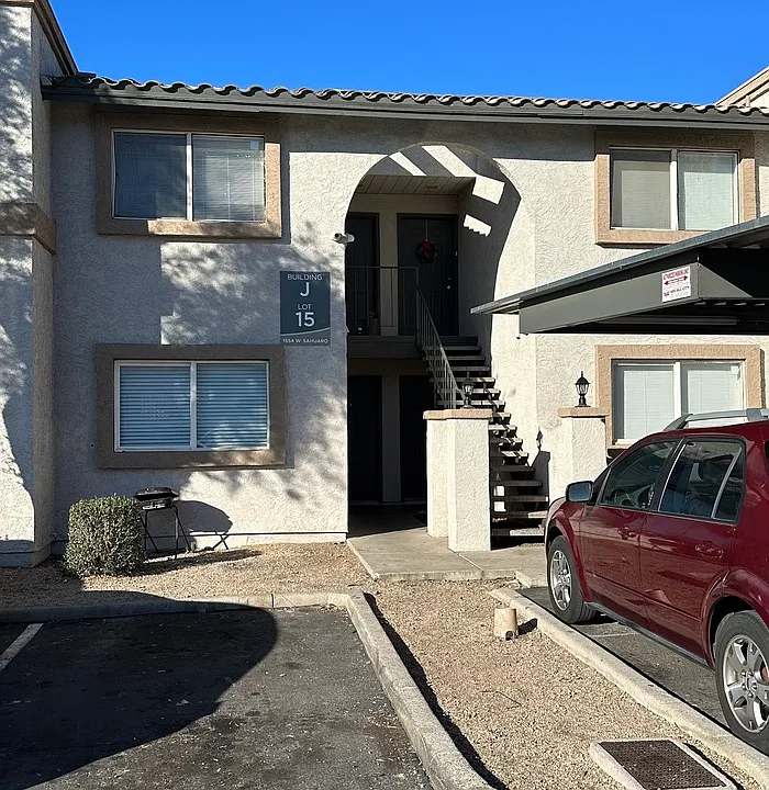 1554 W Sahuaro Dr #3