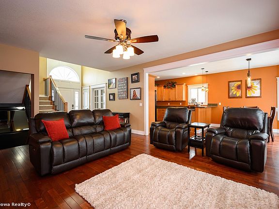 5th image of 102 S 19th Ct