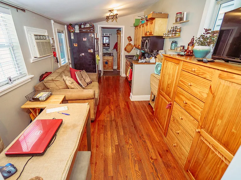 1809 N Dupre St #B — Photo 10