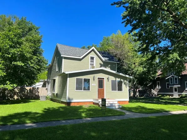1109 Lynd St, Gowrie, IA 50543