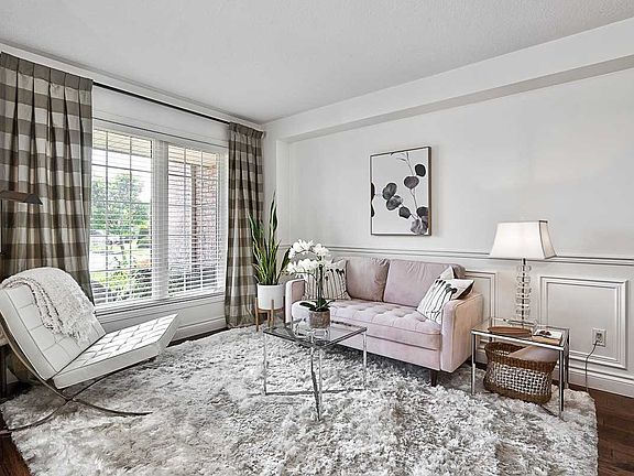 2nd image of 2287 Kingfisher Ct