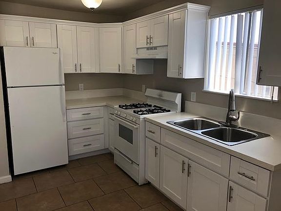 5th image of 3864 35th St APT 12