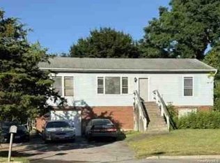 5 Flemming Dr, Newburgh, NY 12550
