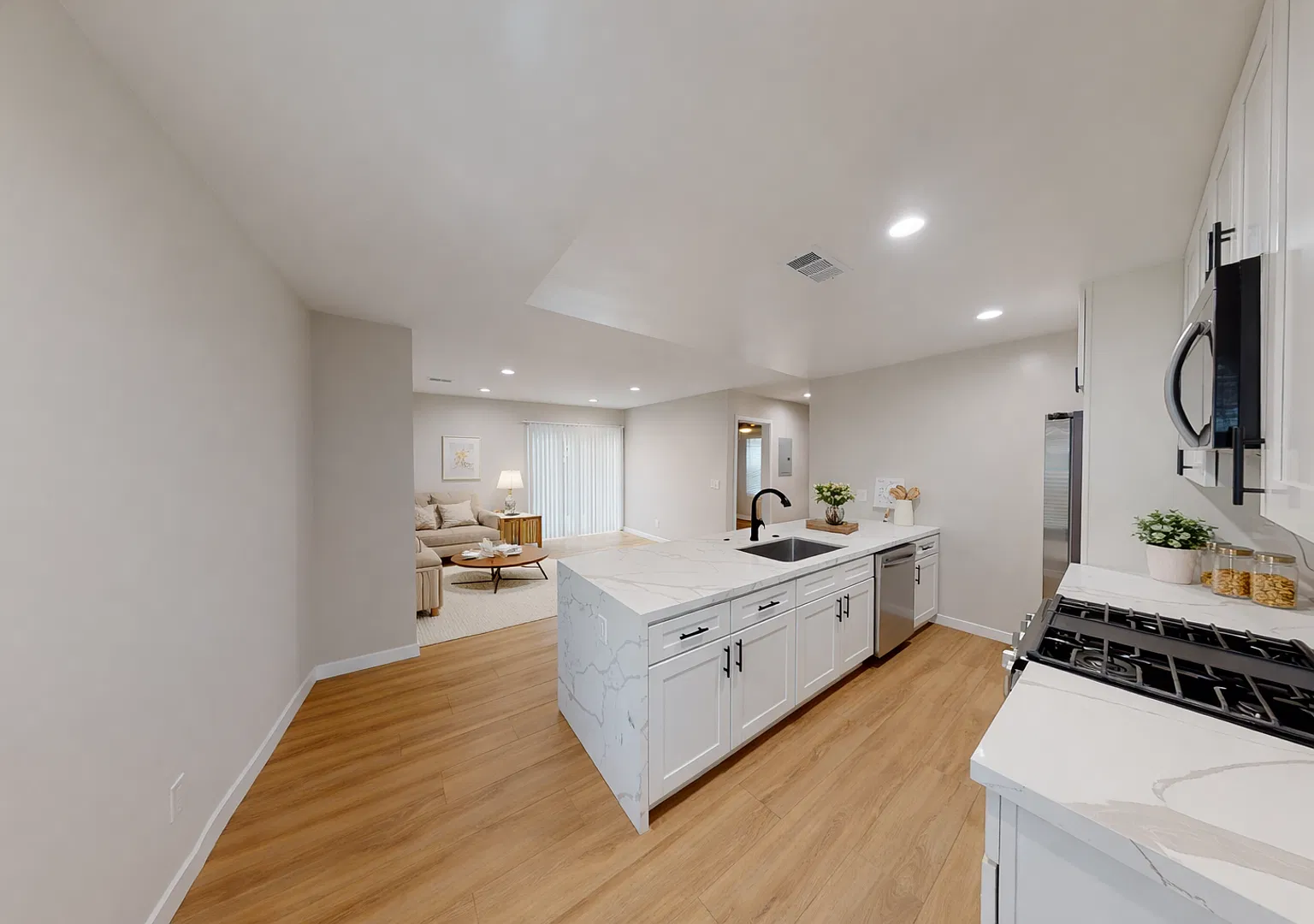 Newer Build 4BD/2BA! — Photo 1