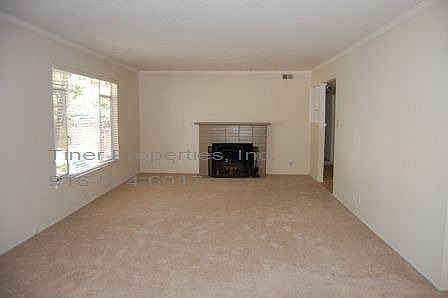 4th image of 4016 Fairwood Way