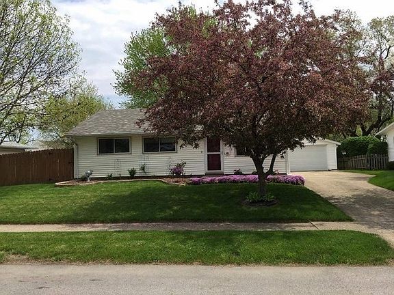 3rd image of 2305 Sequoya Dr