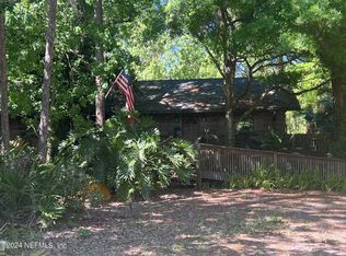 120 Palmland Ave, Satsuma, FL 32189