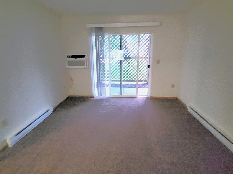 570 Spring St #F3 — Photo 6