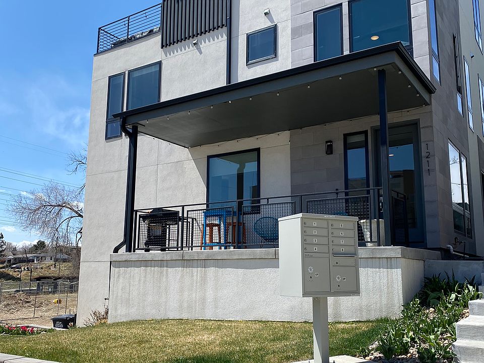 Front of House_04152022