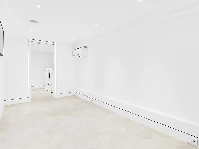 267 1/2 Water St #1 — Photo 13