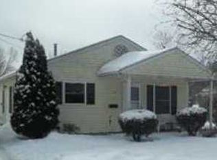 226 Stanley Ave, Barberton, OH 44203