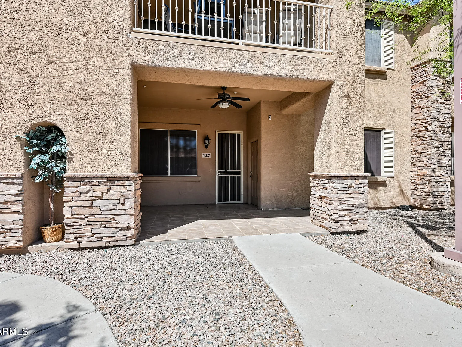 2 bed, 2.0 bath, 1180 sqft, $1,699 — Photo 1