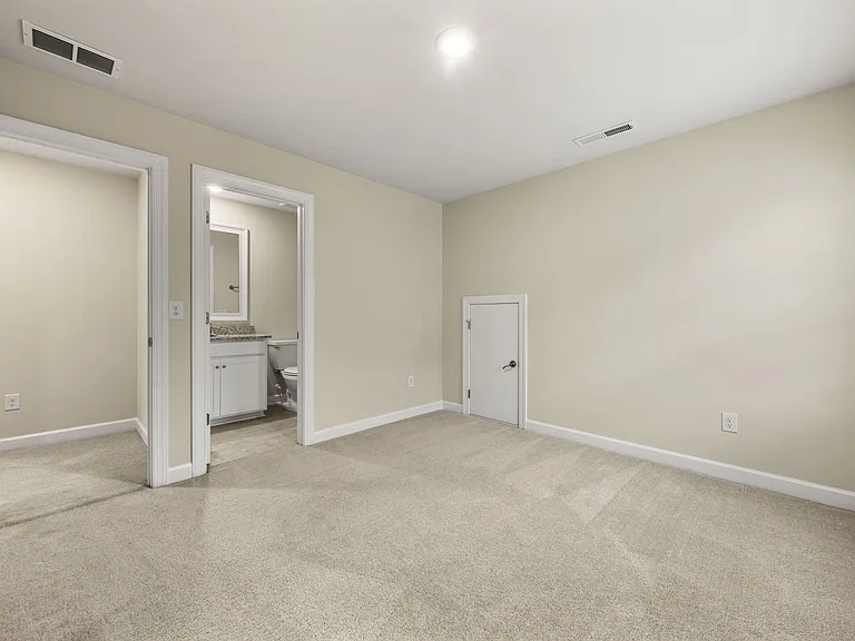 17019 River Race Dr — Photo 32