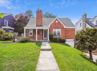 108 S Fenwick St, Arlington, VA 22204
