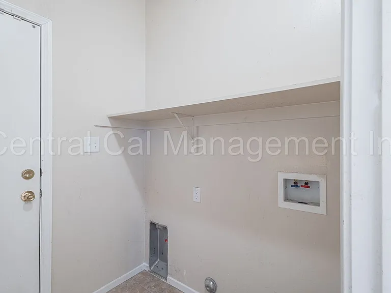 602 Voorhies Ln — Photo 25