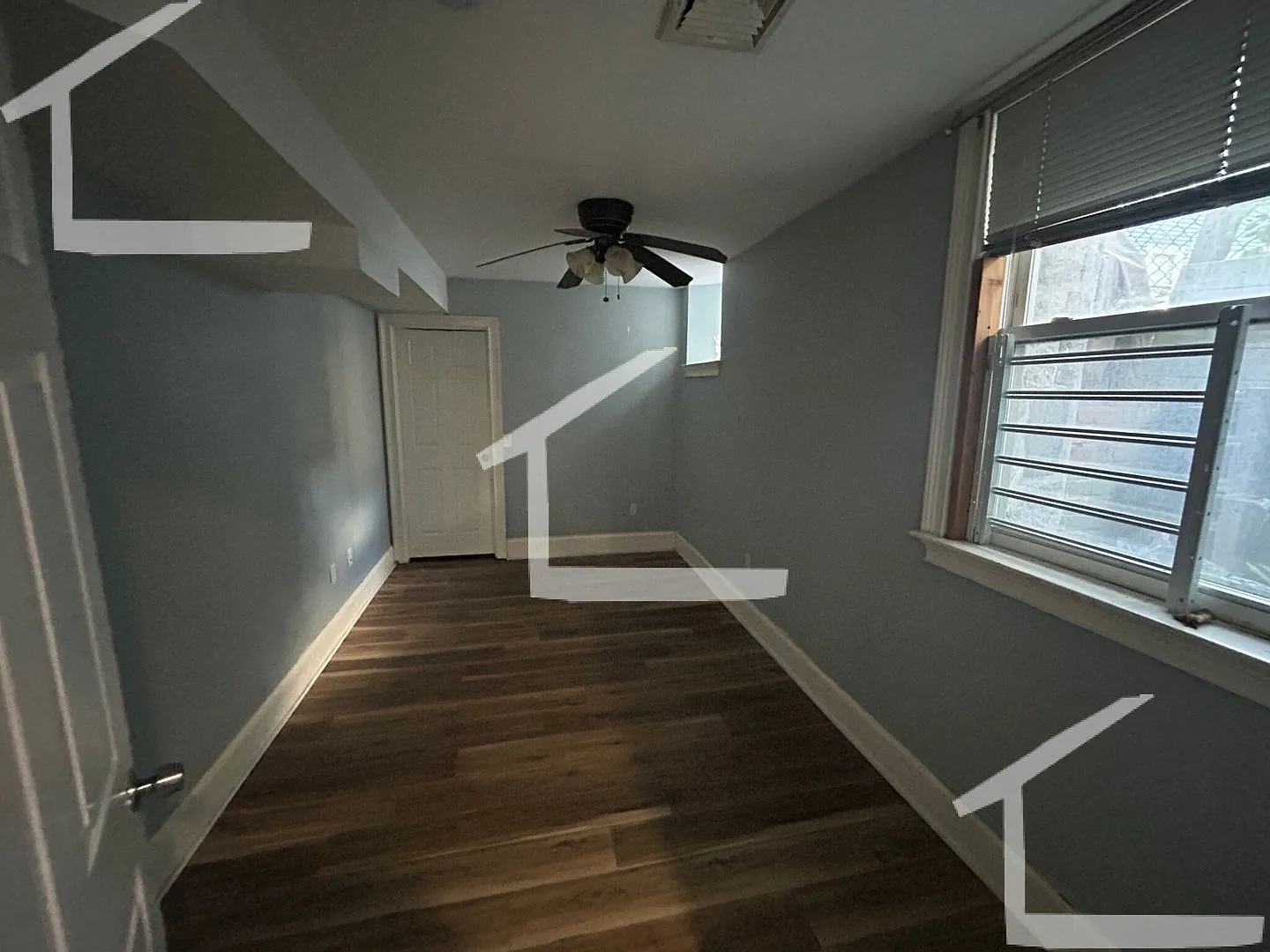 Nicely priced 6-bedroom, 2-bathroom apartment in Mission Hill available for a 9/1/26 move-in! — Photo 4