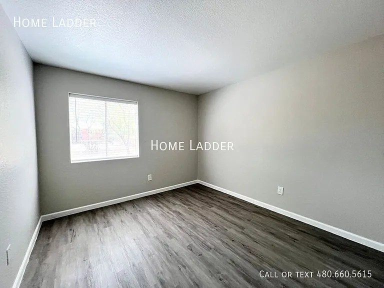 4959 S Park Ave #104 — Photo 10
