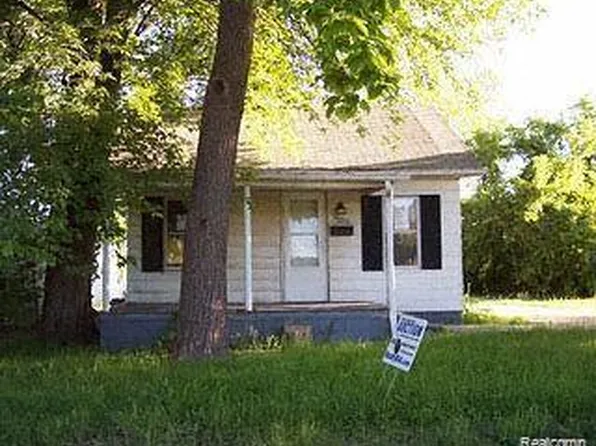 33216 Morris St, Wayne, MI 48184