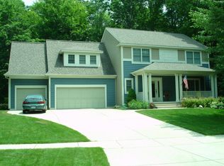 16072 Waterleaf Trl, Spring Lake, MI 49456