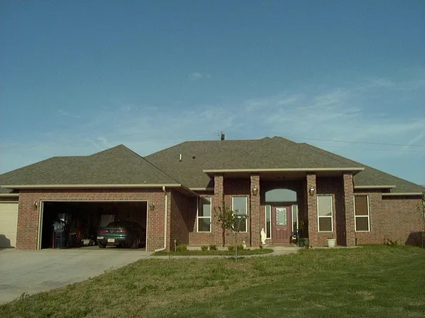 15904 Heather Ct, Edmond, OK 73013