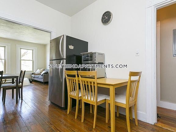 4th image of 128 Union Park St #2J