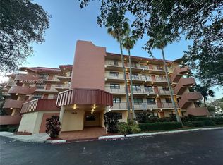 7401 NW 16th St #407, Plantation, FL 33313