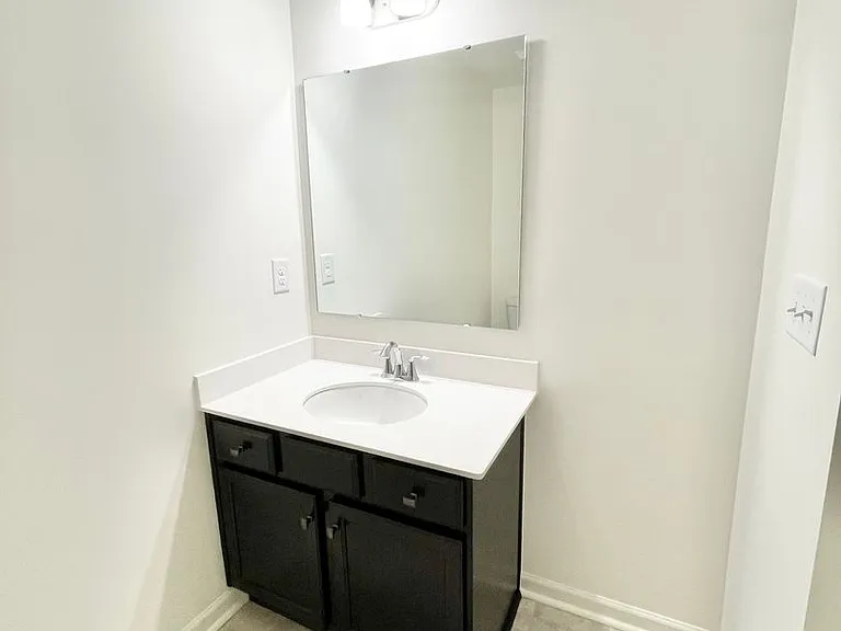 117 Lorcan Ln — Photo 17