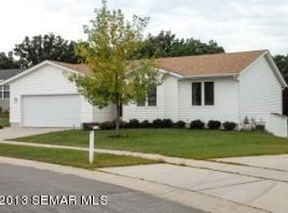 921 50th Ave NW, Rochester, MN 55901